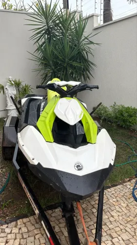 Jetski Seadoo Spark 2024 à venda 