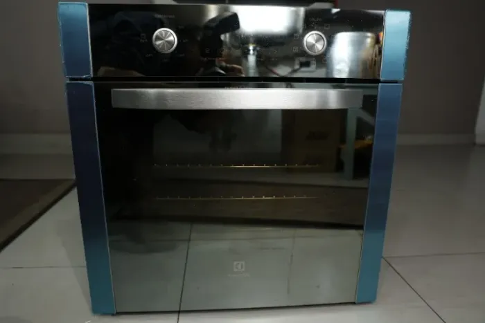 Forno Electrolux Elétrico 80L com Grill e Convecção Inox (OE8DX), Novíssimo, NUNCA USADO