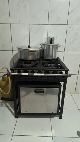 Fogão industrial 4 bocas forno 90 litros cristal aço 30x30