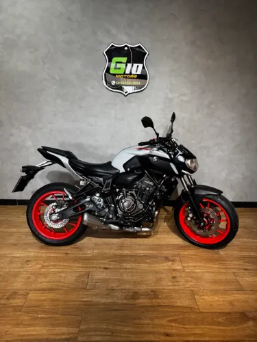 Yamaha MT-07 700 cc