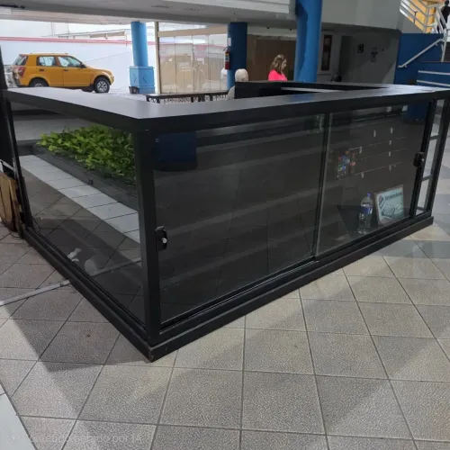 Estrutura de Quiosque no Shopping Turfecentro