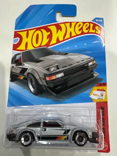 Hot Wheels 82 Toyota Supra