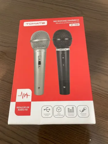 ? Kit 2 Microfones Dinâmicos Tomate MT-1028 com Fio - Perfeito para Karaokê, Festas e Eve