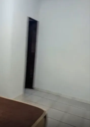 Alugo kitnet mobiliada na 606 sul