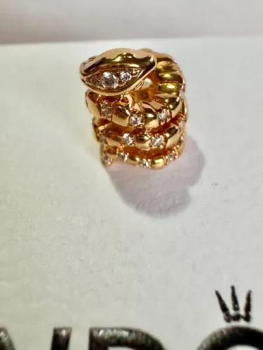 Charm Pandora Cobra Enrolada