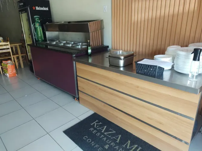 Buffet Selfie service +balcão de apoio 