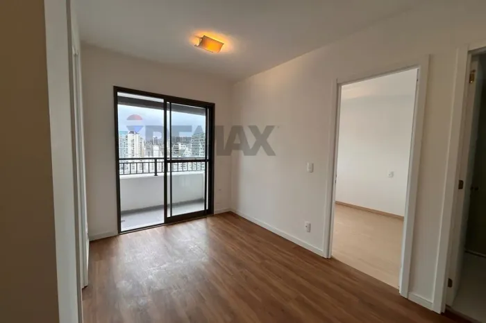 Apartamento semi mobiliado para locação na Vila Nova Conceição com 39 m2 por R$ 4.700