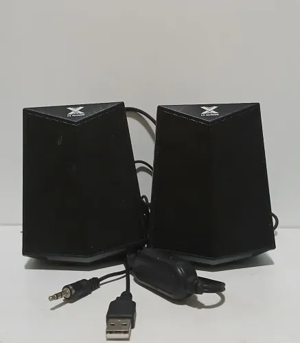 Caixa de Som para PC/Notebook - USB + P2 | R$ 50
