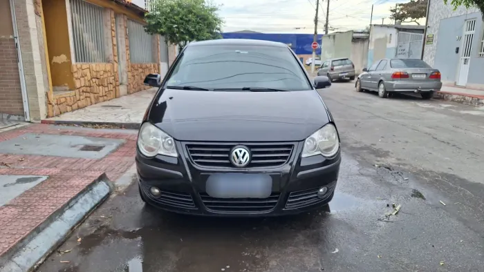 Volkswagen Polo Sedan 1.6 MI Total Flex 8V 4P 2010
