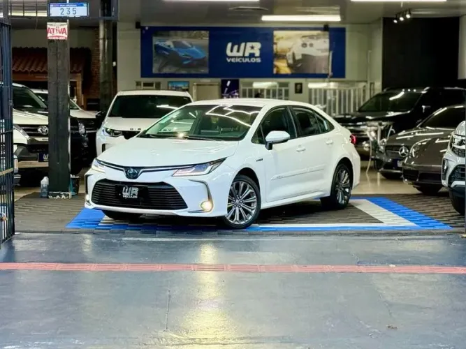 Toyota Corolla Altis Hybrid 1.8 16V Flex Aut. 2022