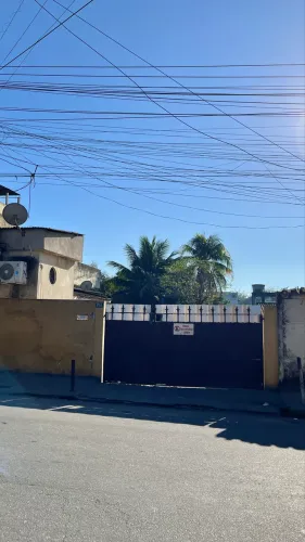 VENDO IMÓVEL COM EXCELENTE POTENCIAL COMERCIAL