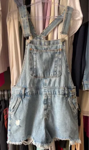 jardineira jeans clockhouse tamanho 40 semi nova