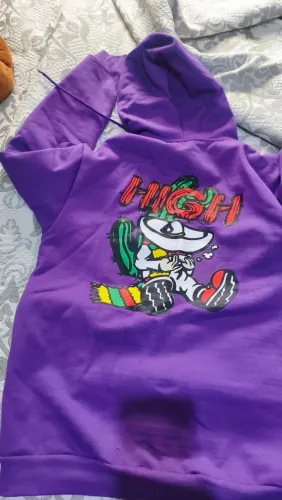Moletom HIGH Troco por algo do meu interesse.