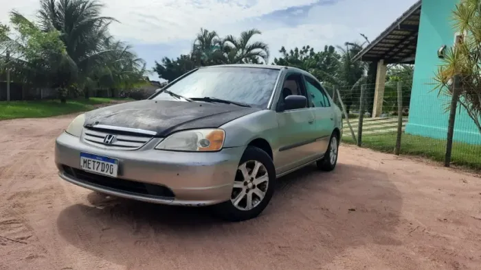 Honda Civic Sedan LX 1.7 16V 115cv Mec. 4P 2001 Veículo robusto / Urge
