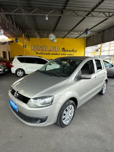 Volkswagen Fox 1.0 MI Total Flex 8V 3P 2012