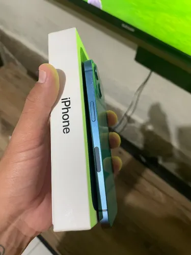 iPhone 13 