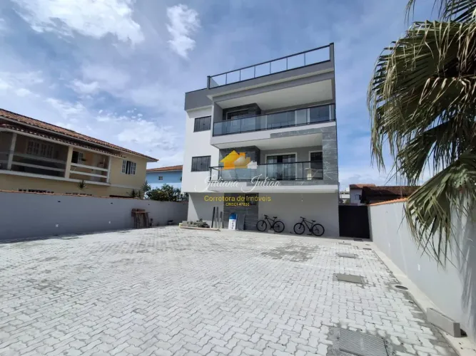 APARTAMENTO TIPO COBERTURA COM 3 QUARTOS SENDO 1 SUÍTE A VENDA NO BAIRRO DE COSTAZUL EM RI