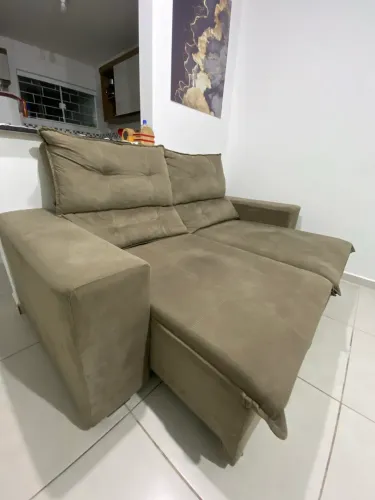 Vendo sofá retrátil e reclinável 