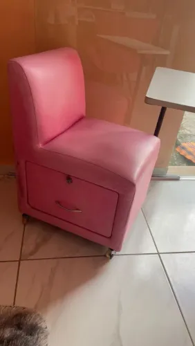 Cadeira de manicure 