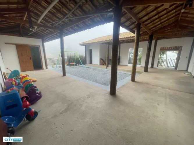 Chácara residencial à venda em Mairiporã, SP 2 suítes e 1.000 m² de área externa