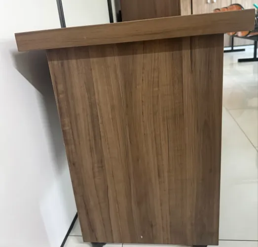 Mesinha de escritório