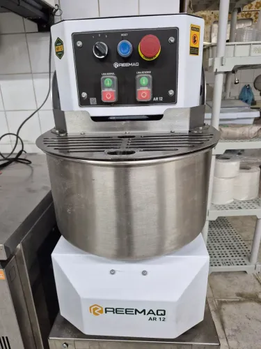 Masseira REEMAQ AR12 NOVA C MESA INOX