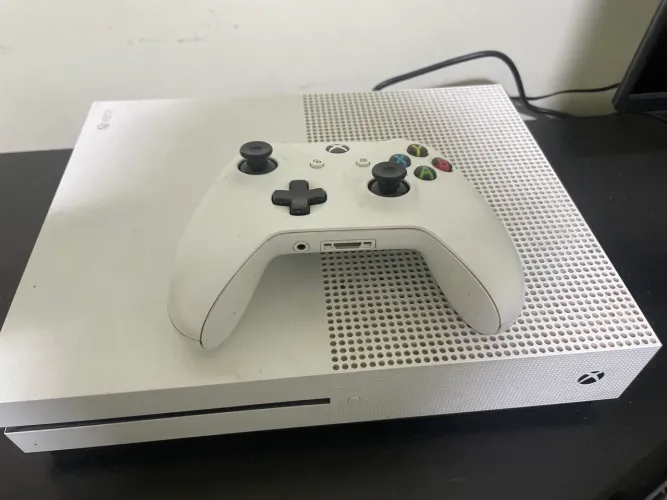 XBOX ONE S 1tb