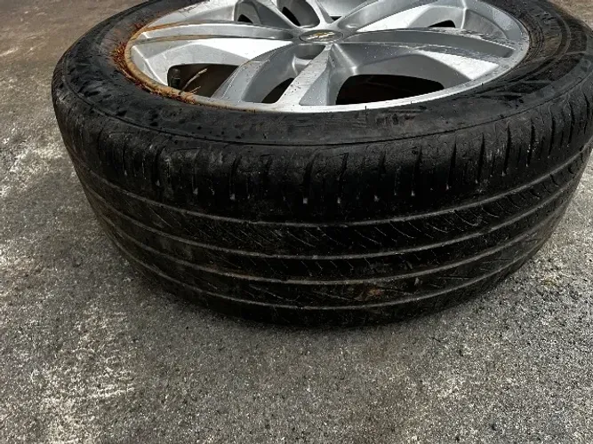Roda pneu Equinox 2018 235/50 R19 original 