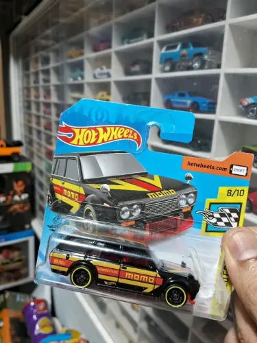 Hot Wheels Datsun Bluebird Wagon 510