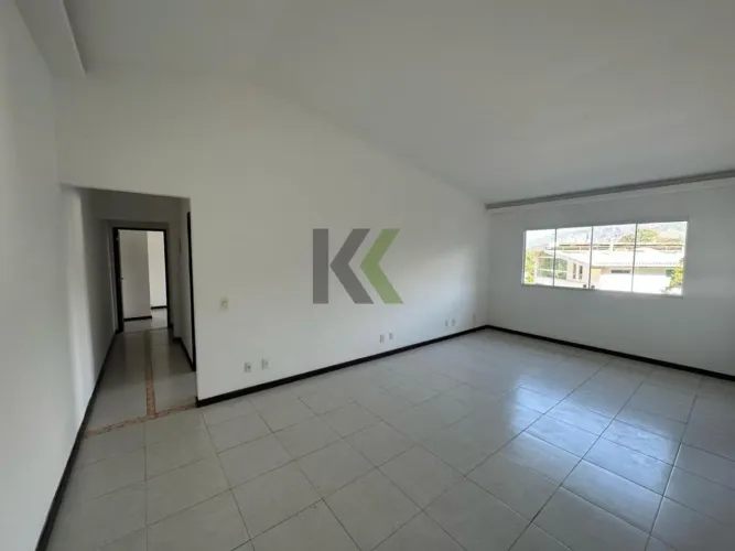 Casa de condomínio para alugar em Nova Friburgo, Braunes, com 2 quartos, 87m²