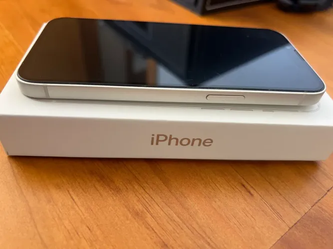 iPhone 13 128GB Branco