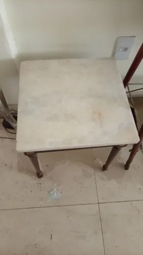 Mesa de mármore