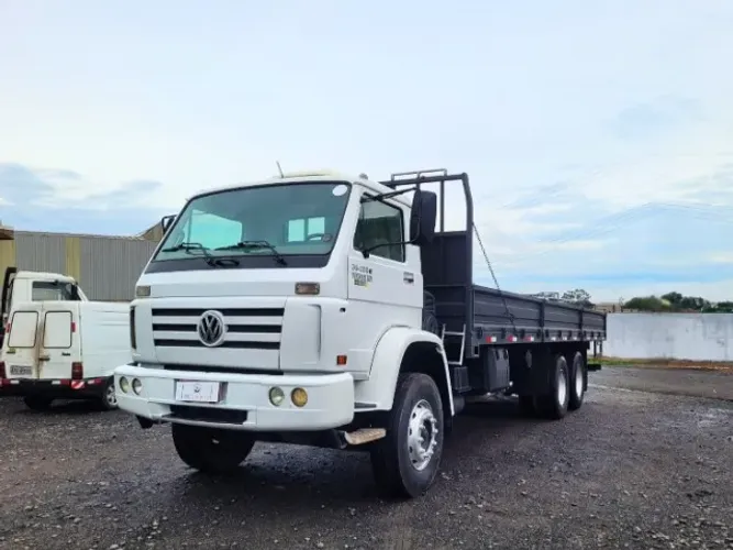 Caminhão VW 26.260 6x4