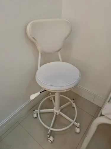 Mocho | Cadeirinha ergonômico c/ encosto