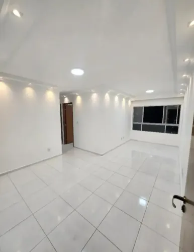 Oportunidade! Apê Reformado no Reserva São Lourenço 2 Quartos