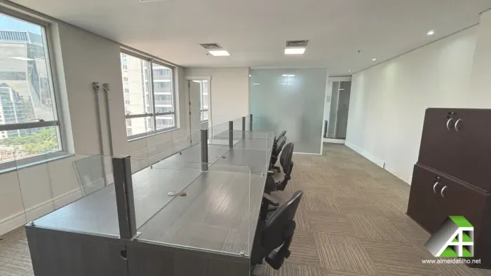ESCRITÓRIO MOBILIADO PARA ALUGAR EM PINHEIROS