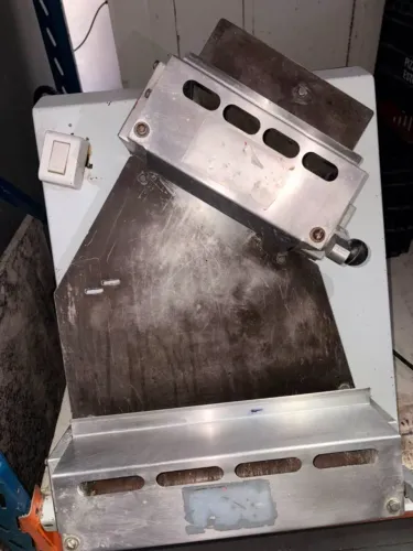 Cilindro Laminador de Massa Industrial de Bancada em Inox