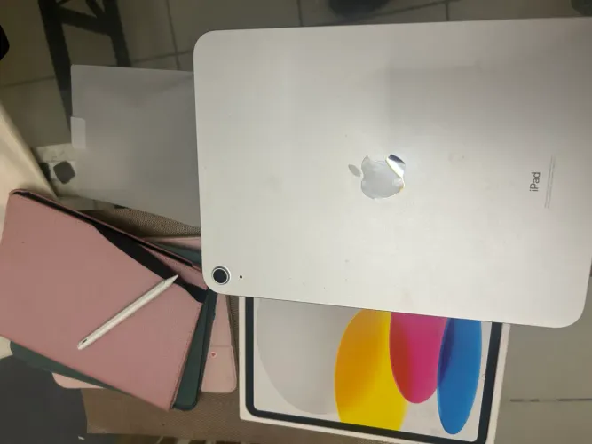 iPad 10