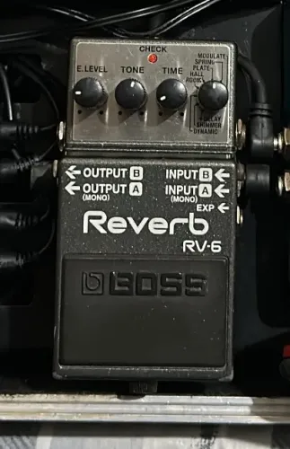 PEDAL REVERB BOSS RV6