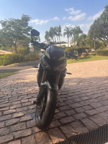 Triumph Street Triple RS 2022/2023
