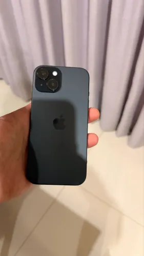 iPhone 15 - 256gb