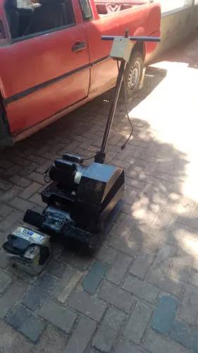 Compactador de placa
