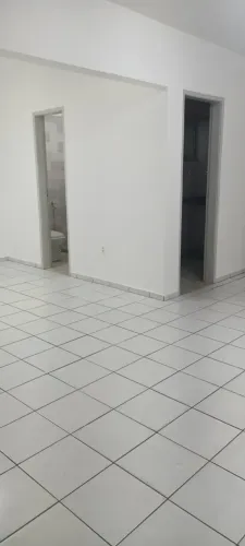 Imóvel para aluguel tem 40 metros quadrados com 2 quartos em Santo Antônio - Recife - PE
