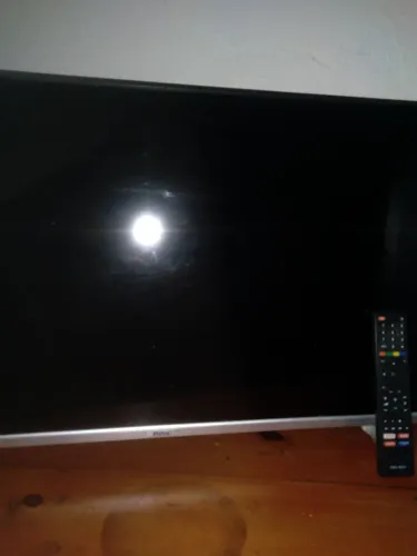 Smart TV Philco 32" Android 11 (Defeito no LED) - Placa e Tela OK