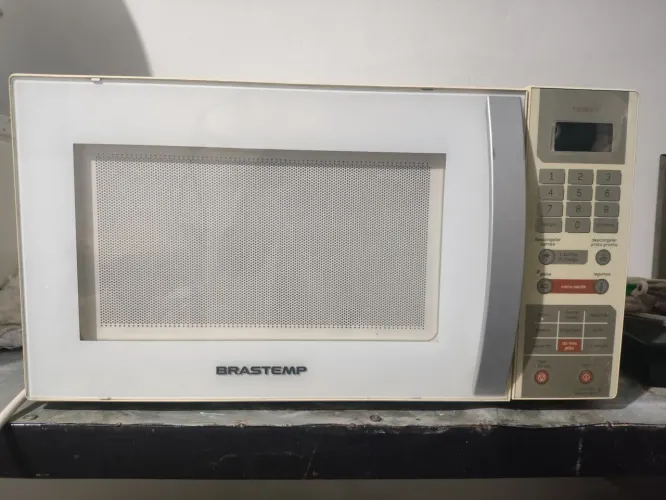 Microondas funcionando perfeitamente 