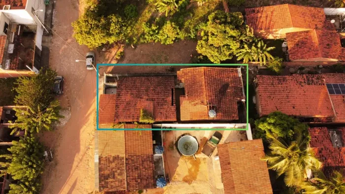 Vendo duas casas conjugadas no bairro planalto