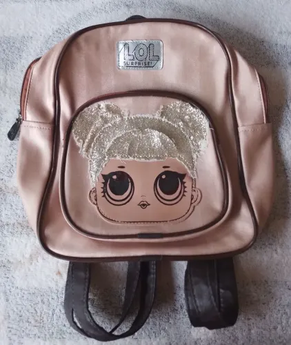 Mochila infantil Lol Surprise pouco uso
