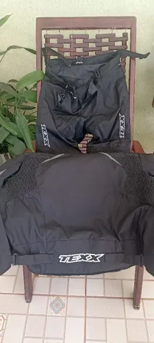 Jaqueta e calça texx