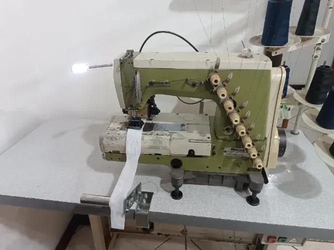 Máquina de Costura Catraca RIMOLDI