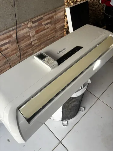 Instalado split 12mil Btus
